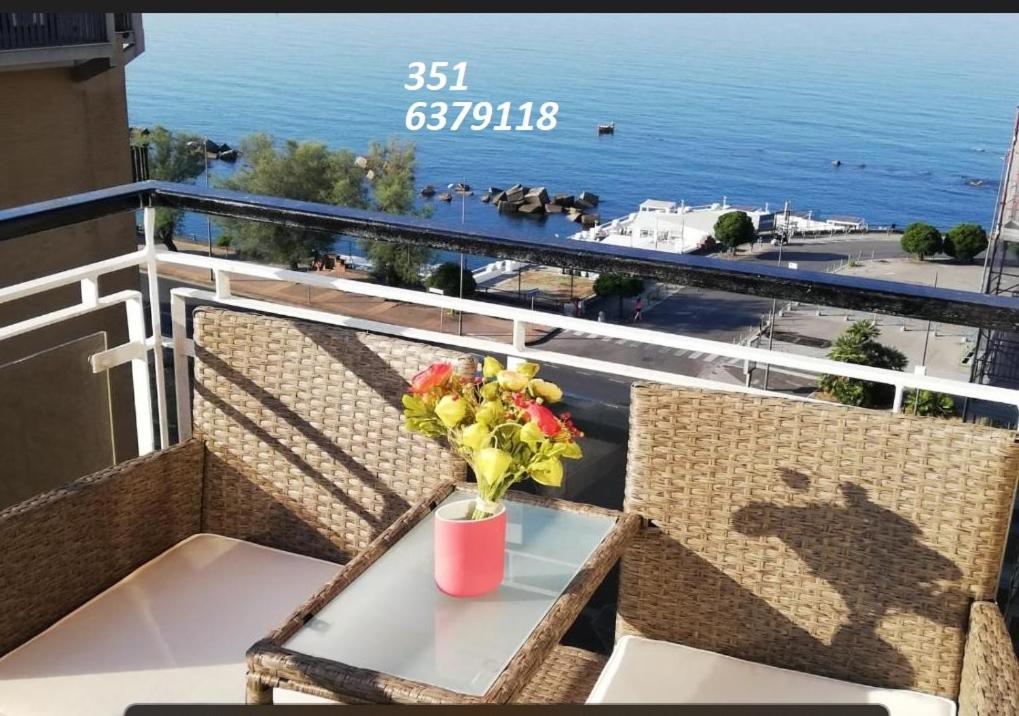 V I P Suites Cielo Stellato On Concordia Sea Salerno Exterior foto